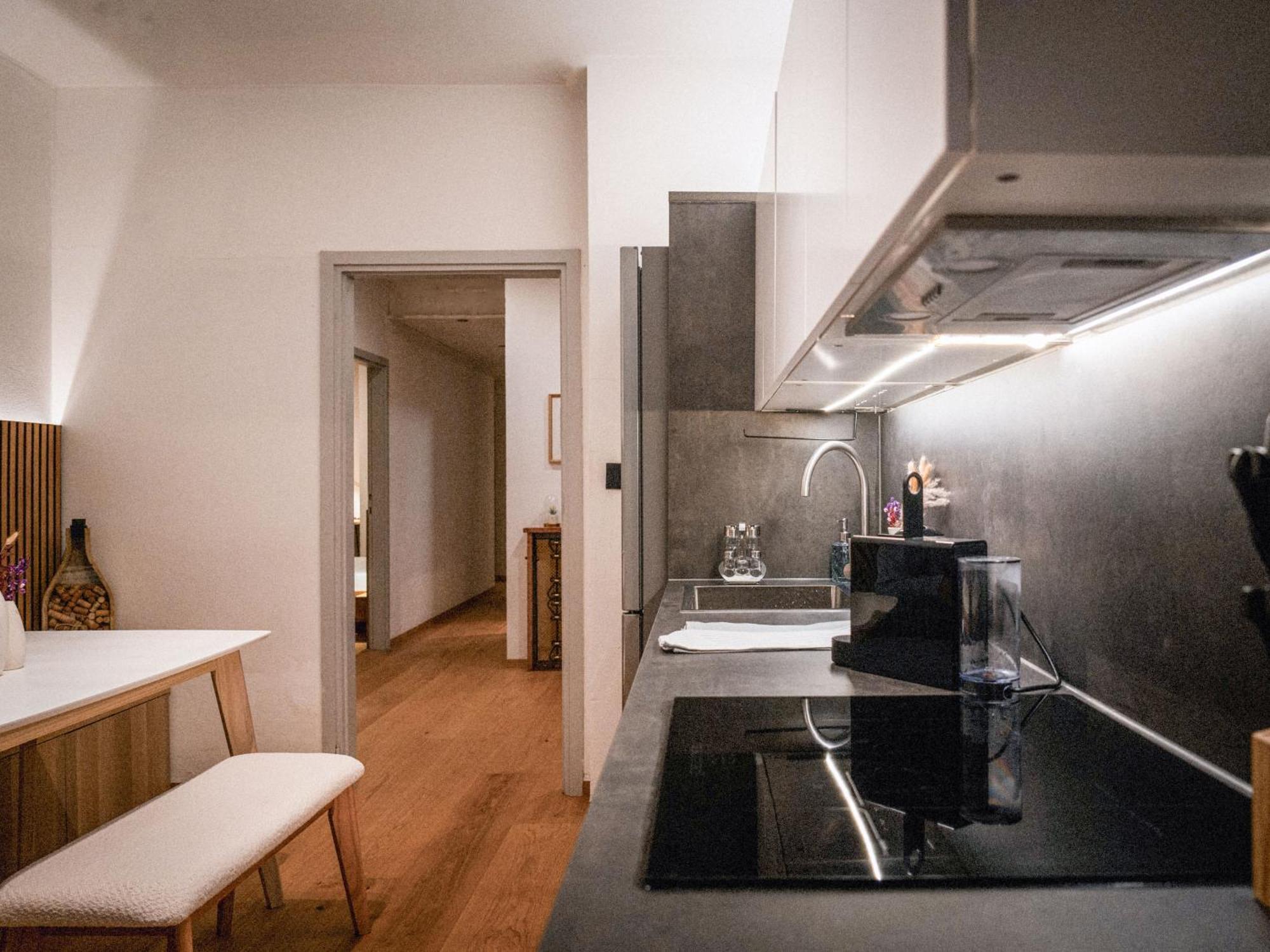 Bergblick Apartment In Zentrumsnaehe Mit Garage Merano Eksteriør billede